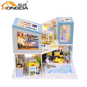 1/24 M910 po raz pierwszy spotyka domek dla lalek ze światłem